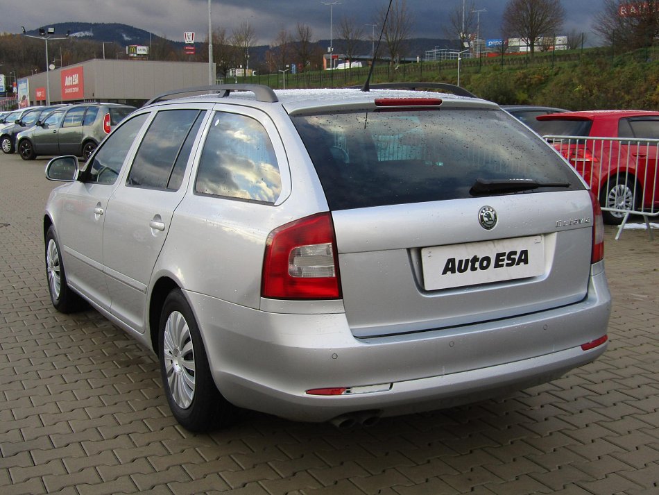 Škoda Octavia II 2.0 TDi Elegance