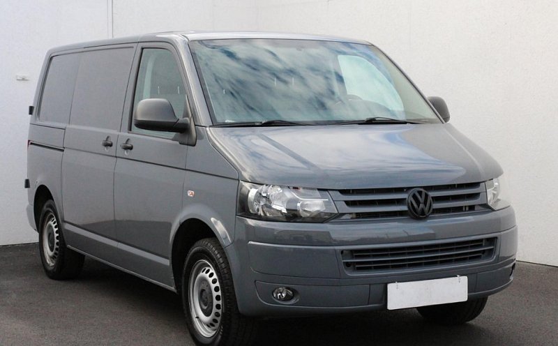 Volkswagen Transporter 2.0 TDi  DÍLNA