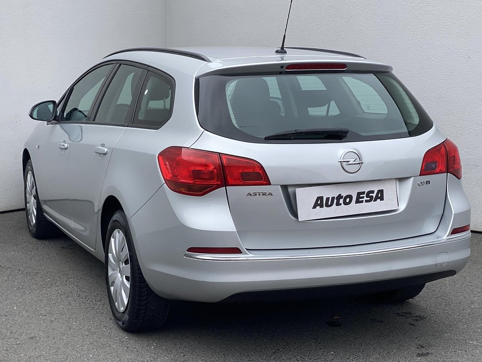 Opel Astra 1.6 CDTi 