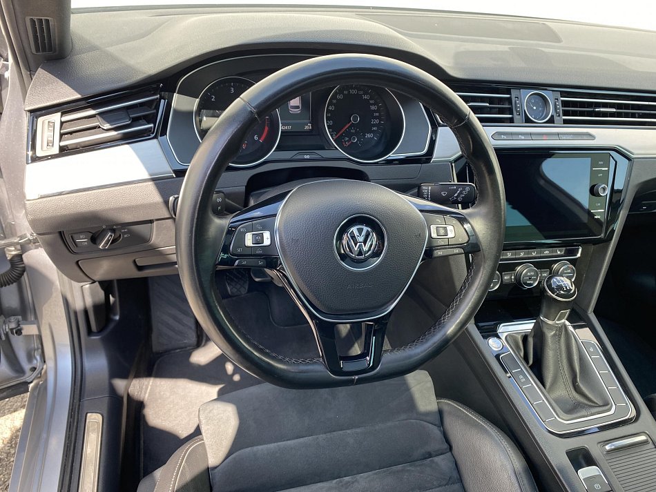 Volkswagen Passat 1.6 TDi Highline