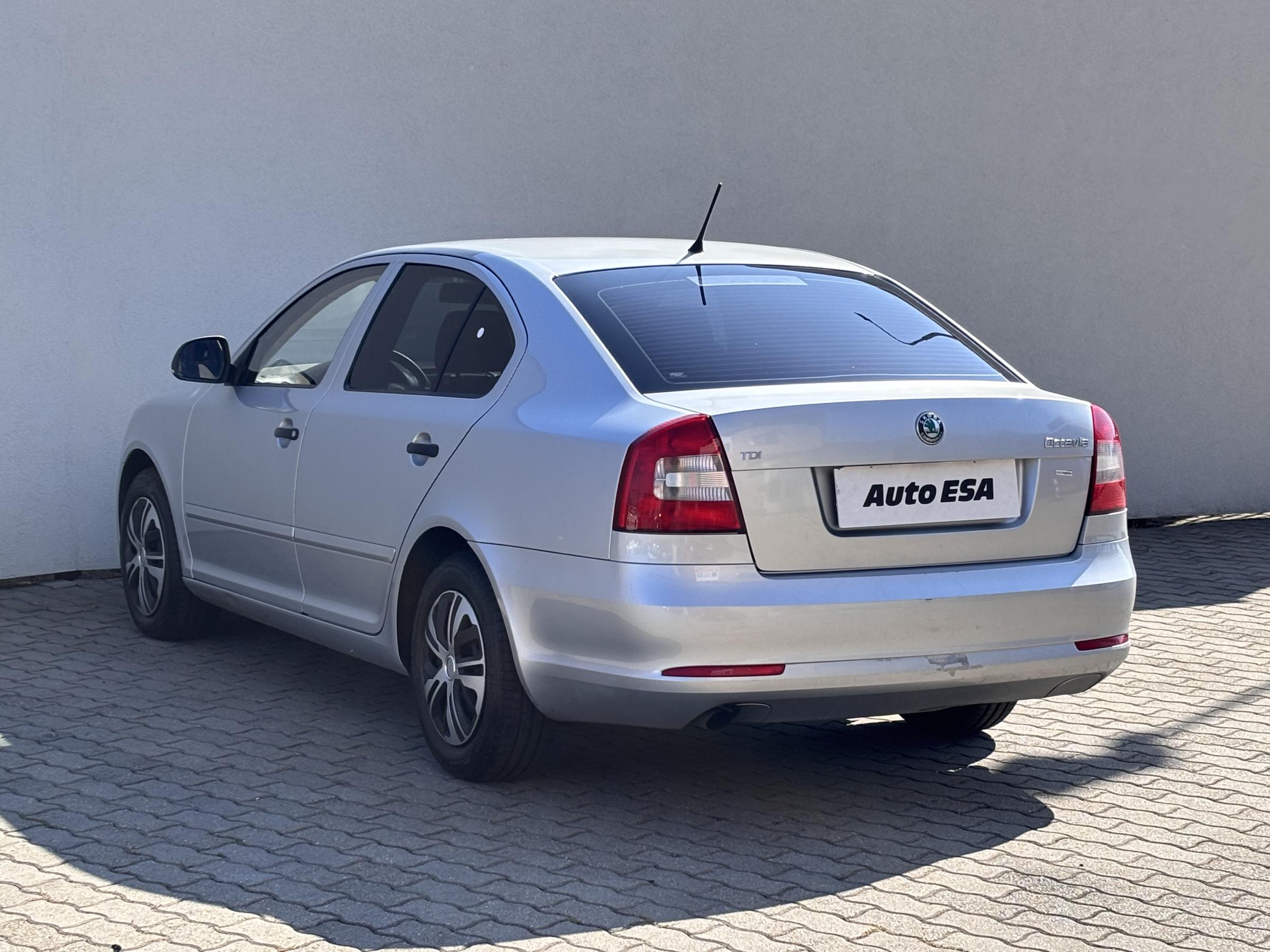 Škoda Octavia II, 2011 - pohled č. 6