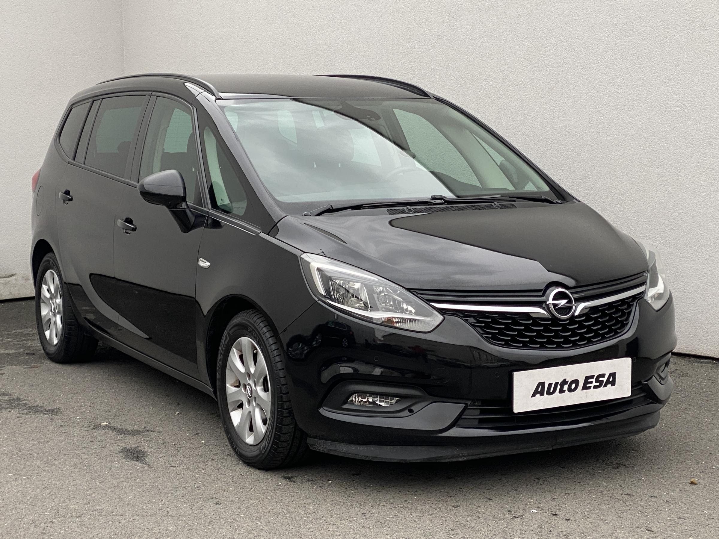 Opel Zafira, 2016