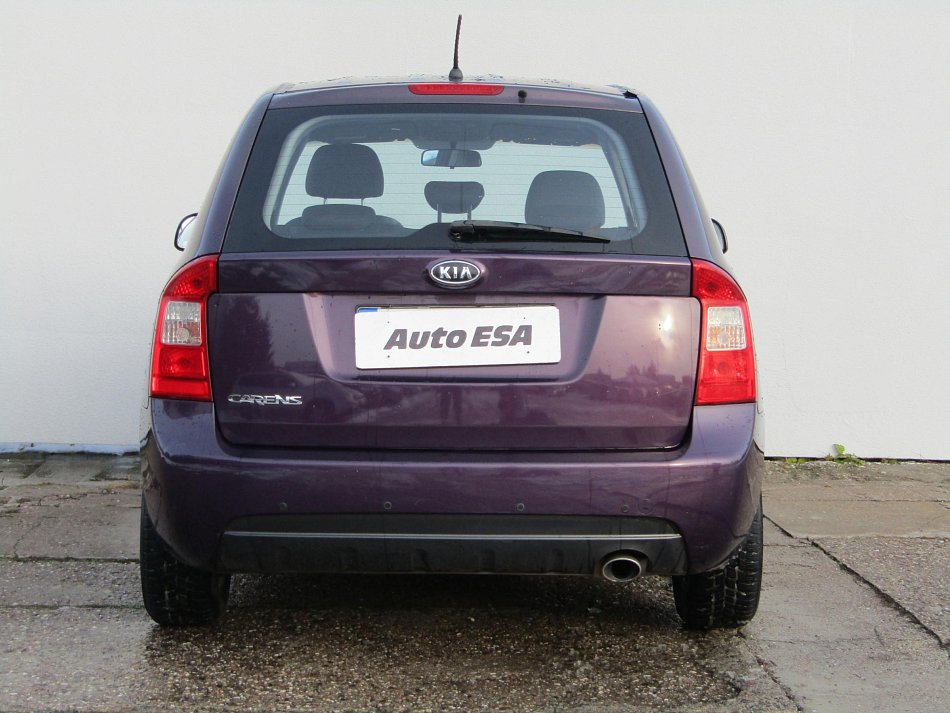 Kia Carens 2.0i 