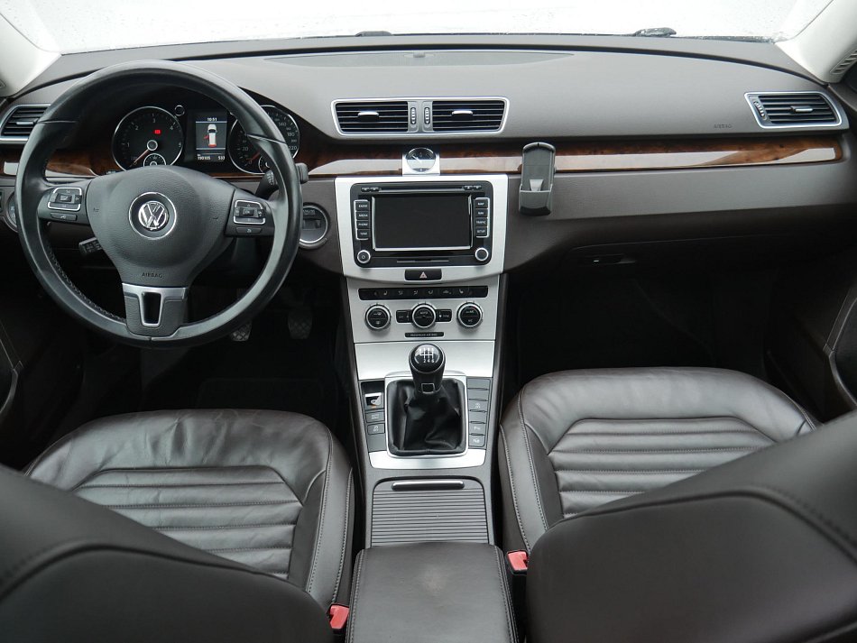 Volkswagen Passat 2.0 TDi 