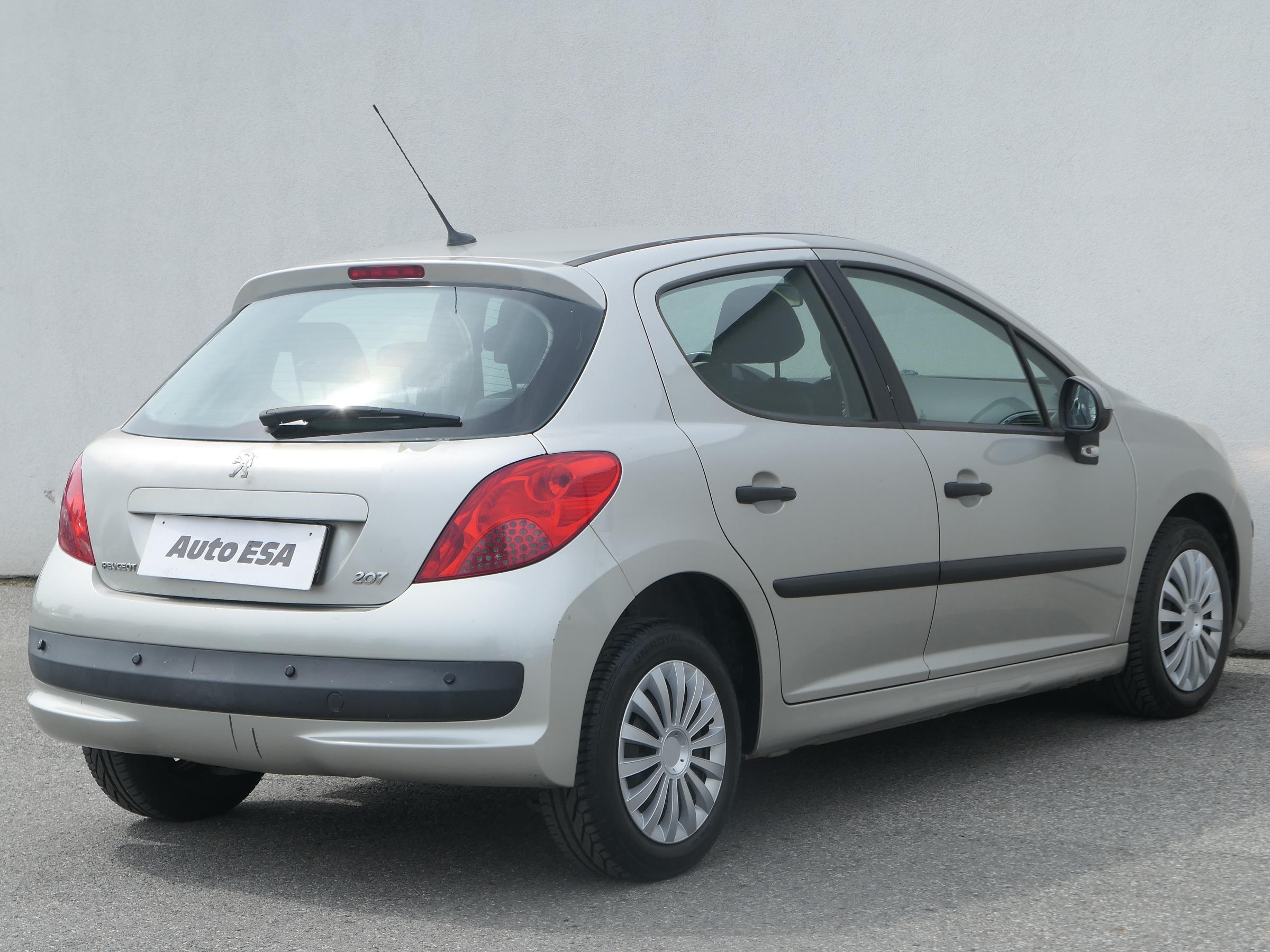 Peugeot 207, 2007 - pohled č. 4