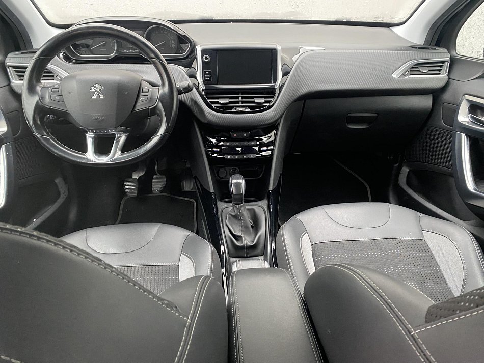 Peugeot 2008 1.2 PT Allure