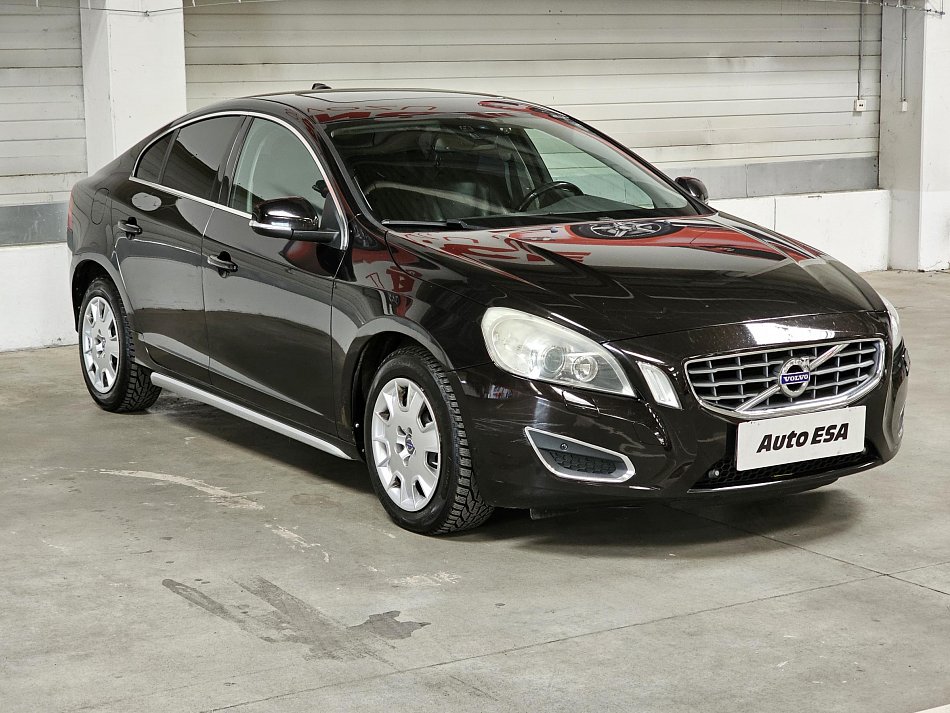 Volvo S60 2.4 D5