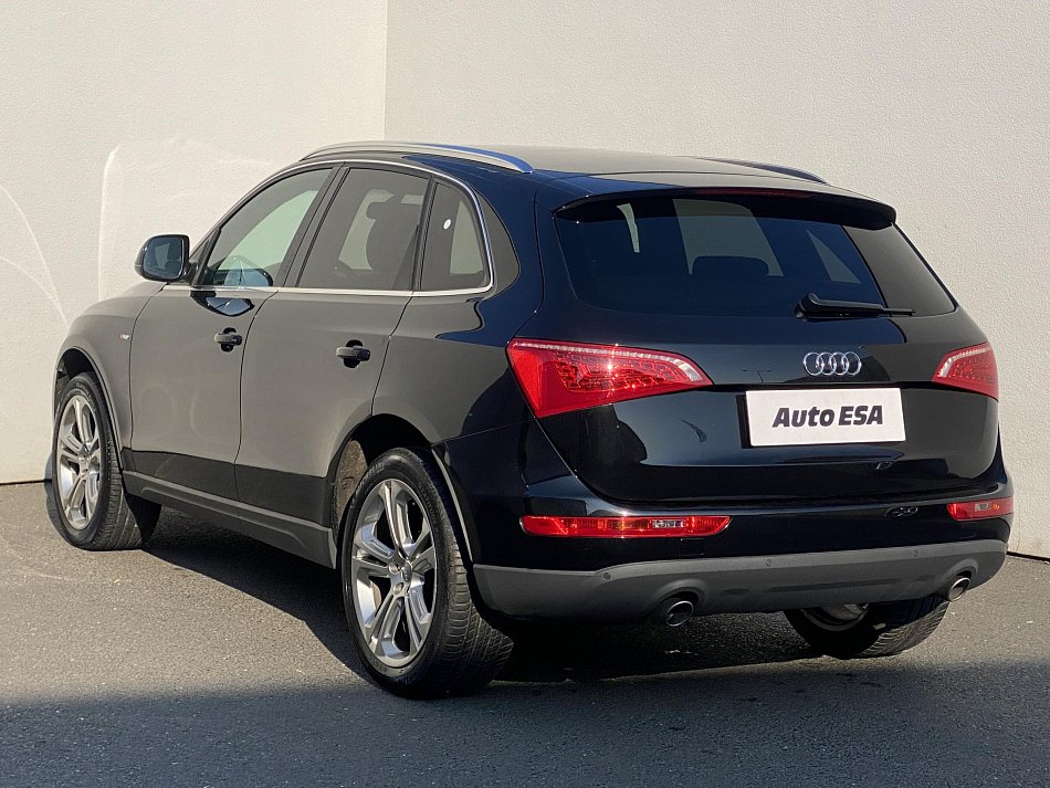 Audi Q5 3.0 TDi S-line quattro