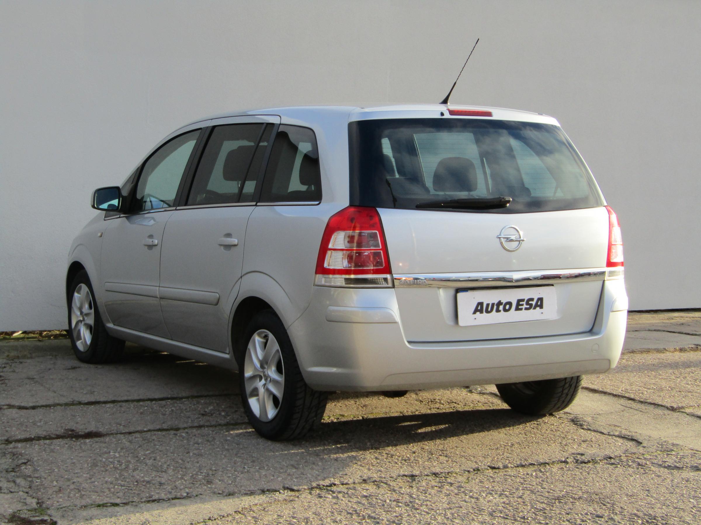 Opel Zafira, 2011 - pohled č. 4