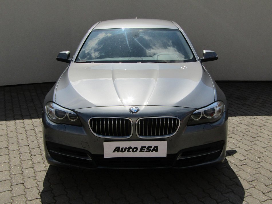 BMW Řada 5 2.0d  520d xDrive