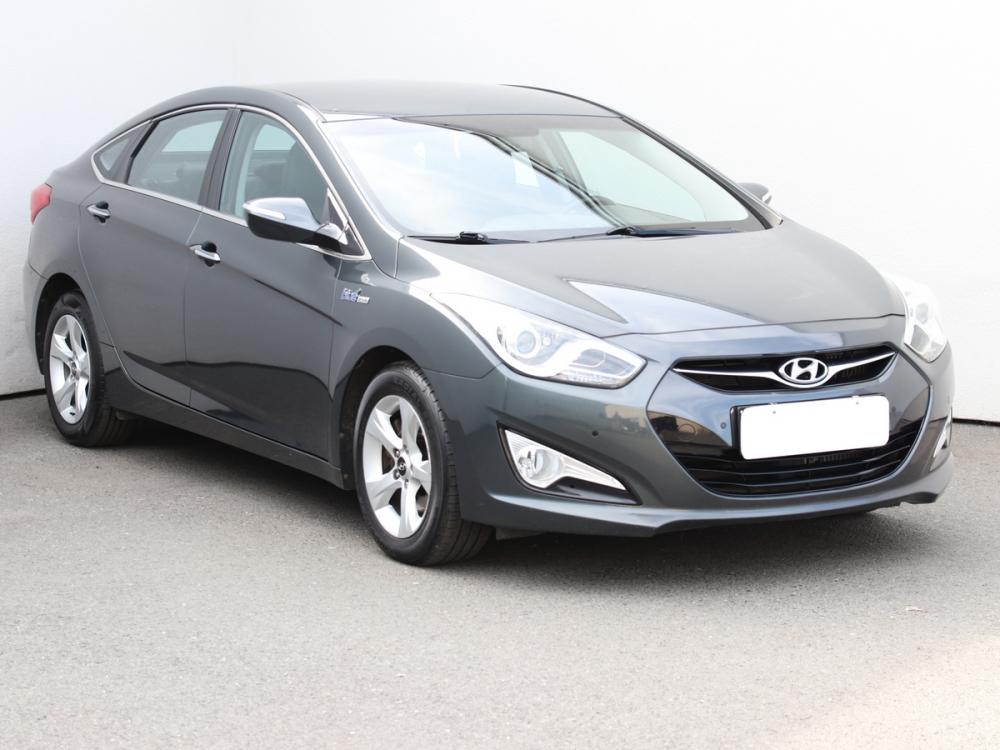 Hyundai i40, 2012