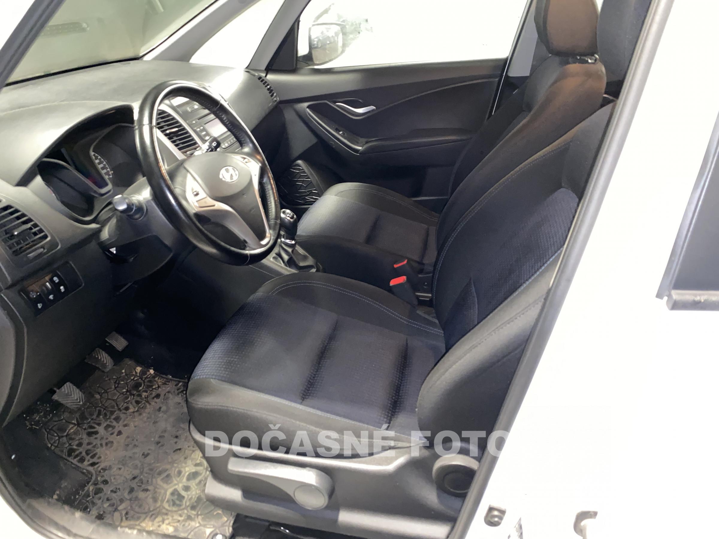 Hyundai ix20, 2018 - pohled č. 3