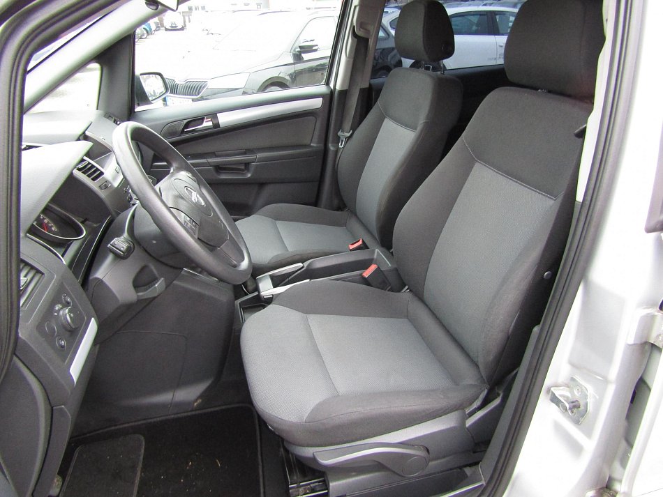 Opel Zafira 1.6i 