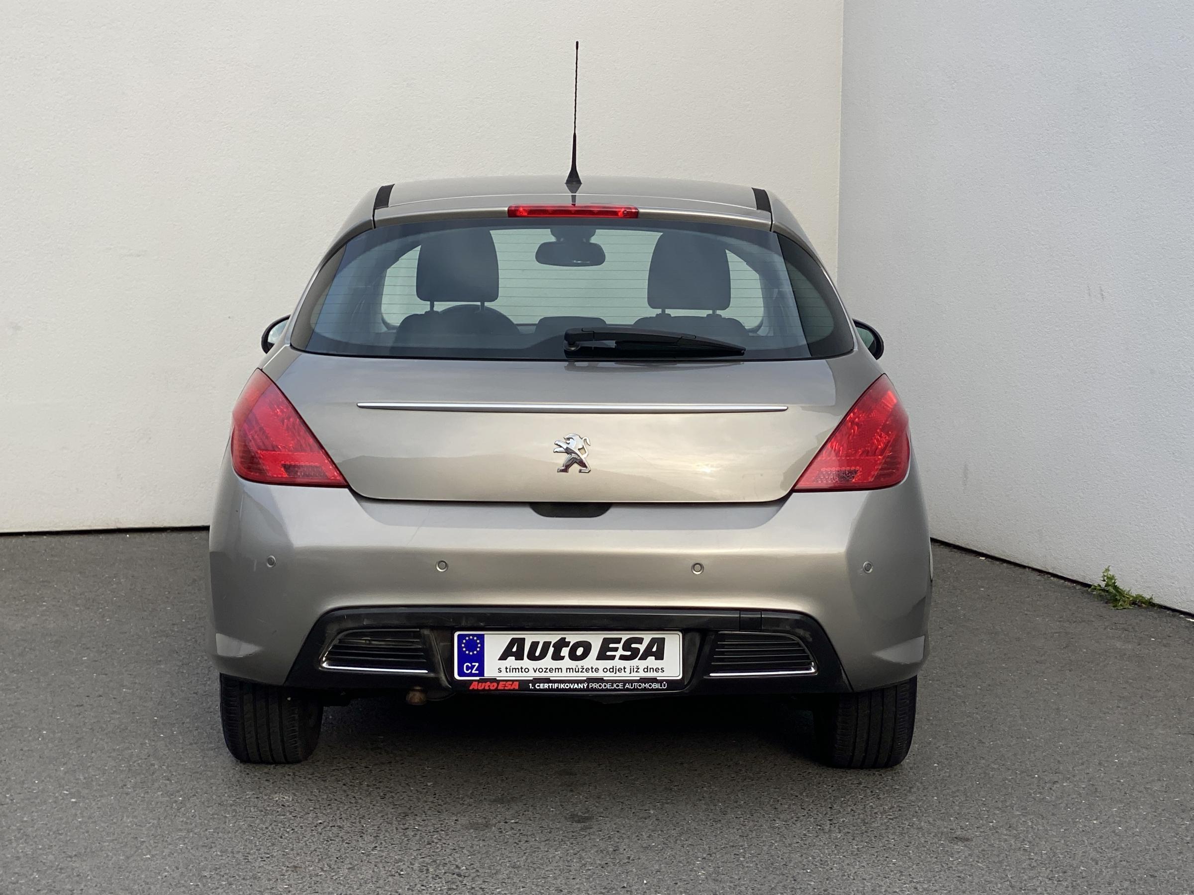 Peugeot 308, 2013 - pohled č. 5