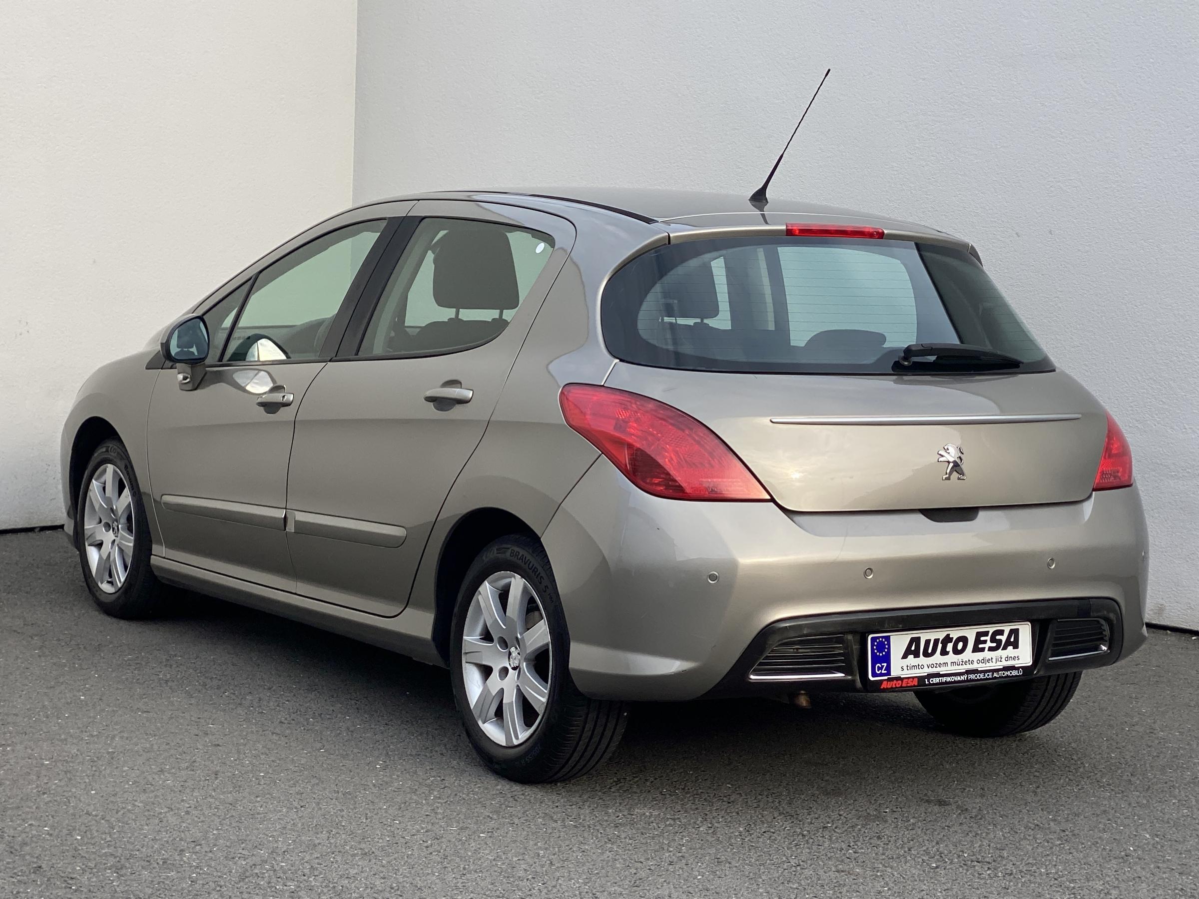 Peugeot 308, 2013 - pohled č. 6