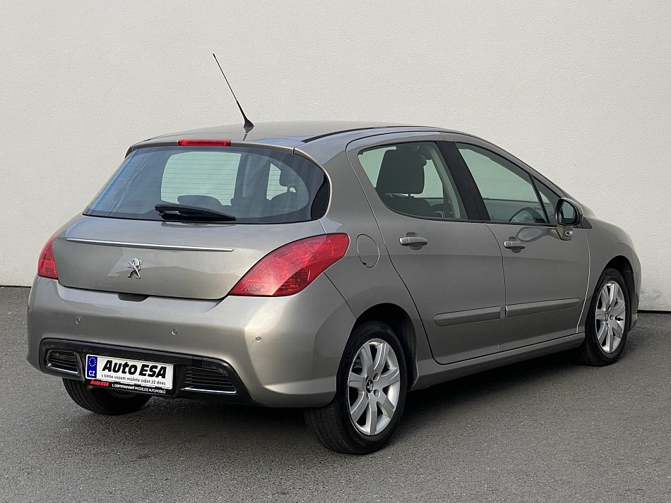 Peugeot 308 1.6 VTi 