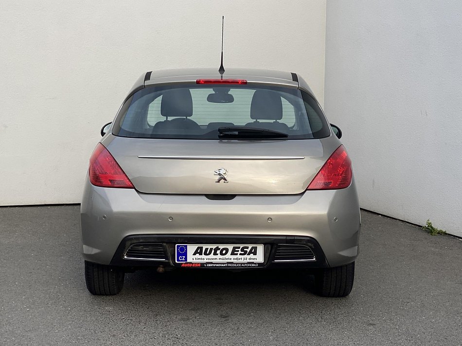 Peugeot 308 1.6 VTi 