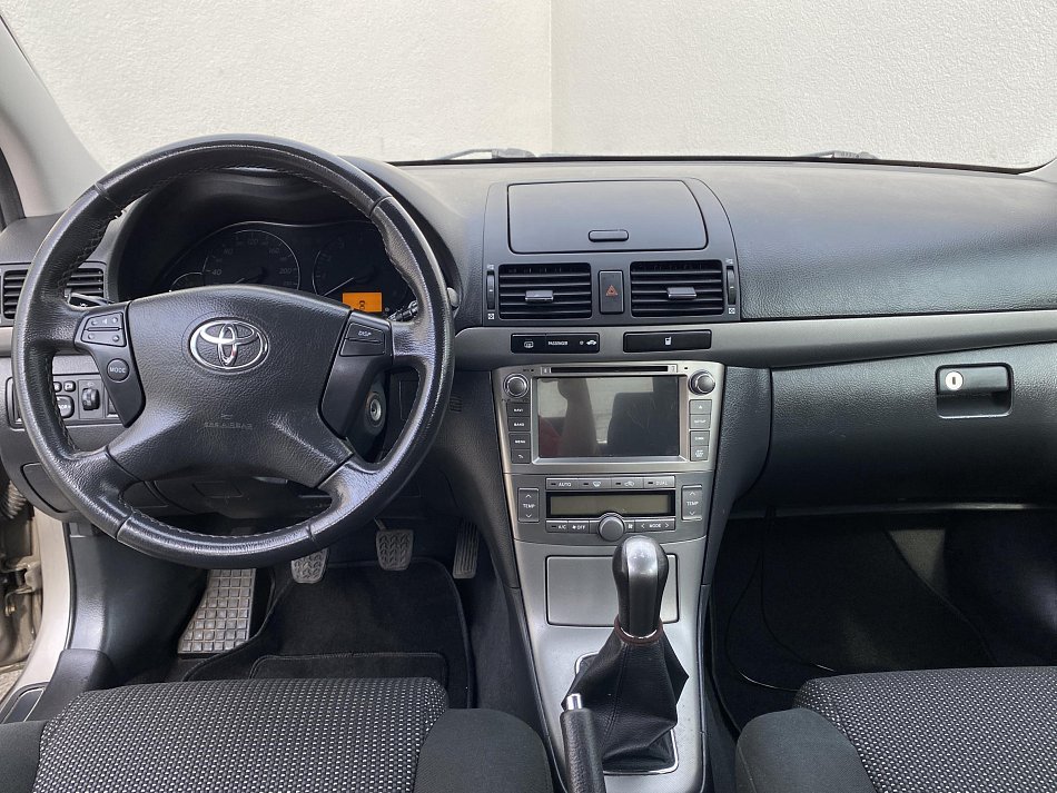 Toyota Avensis 1.8 VVTi 