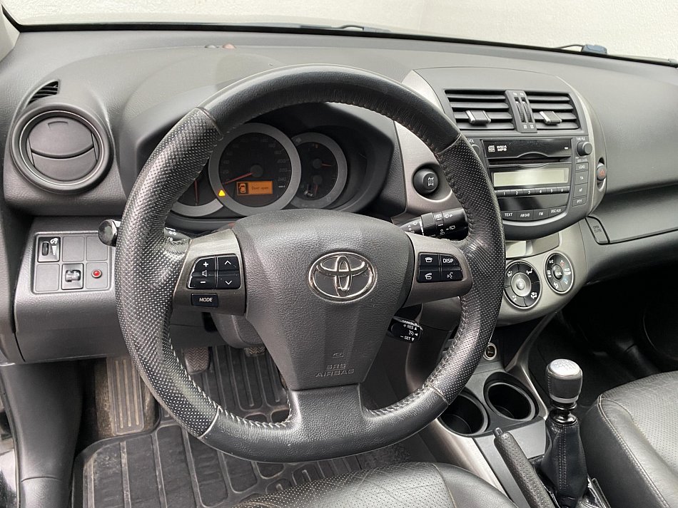 Toyota RAV4 2.2D  4x4