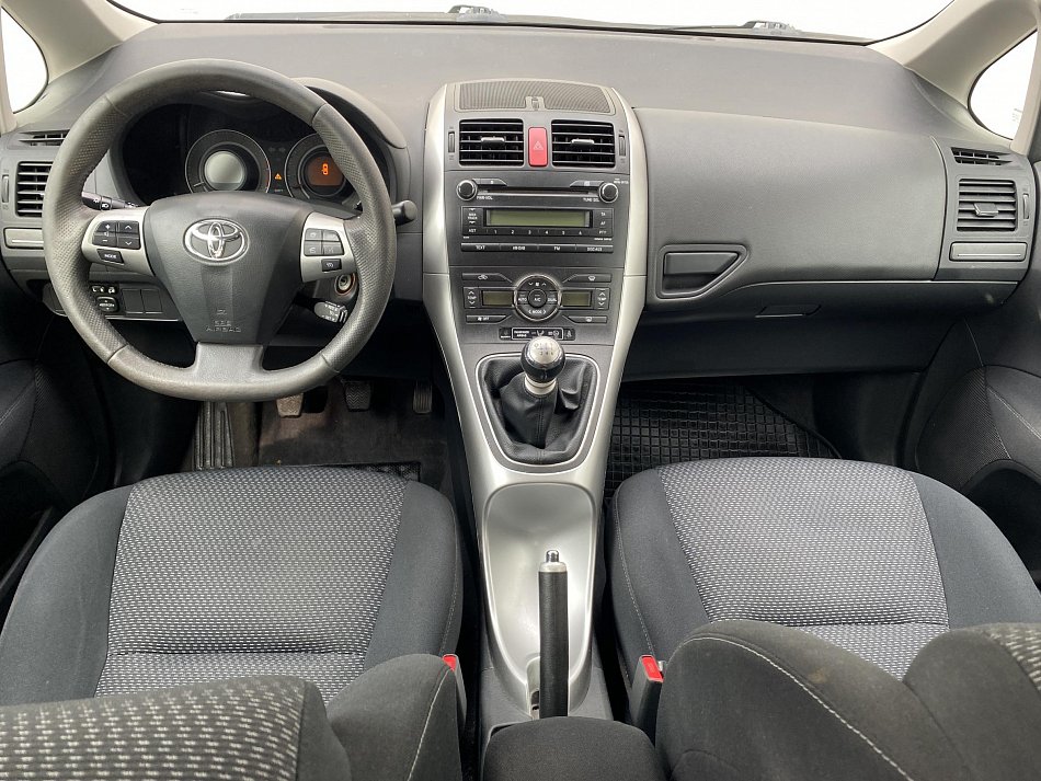 Toyota Auris 1.6 VVT-i 