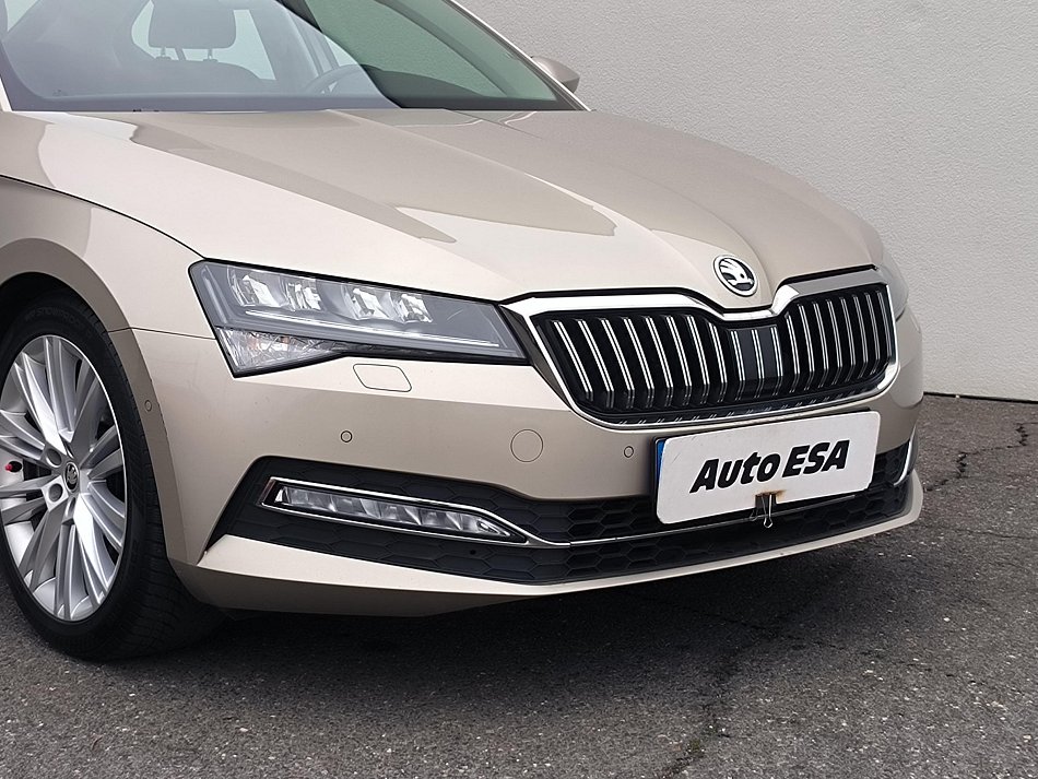 Škoda Superb III 2.0 TDi Ambiente 4x4