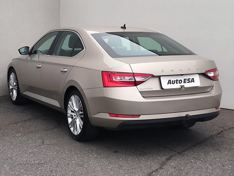 Škoda Superb III 2.0 TDi Ambiente 4x4