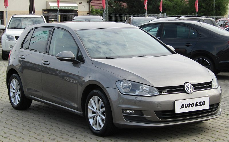 Volkswagen Golf 1.2 TSi 