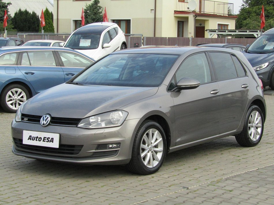 Volkswagen Golf 1.2 TSi 