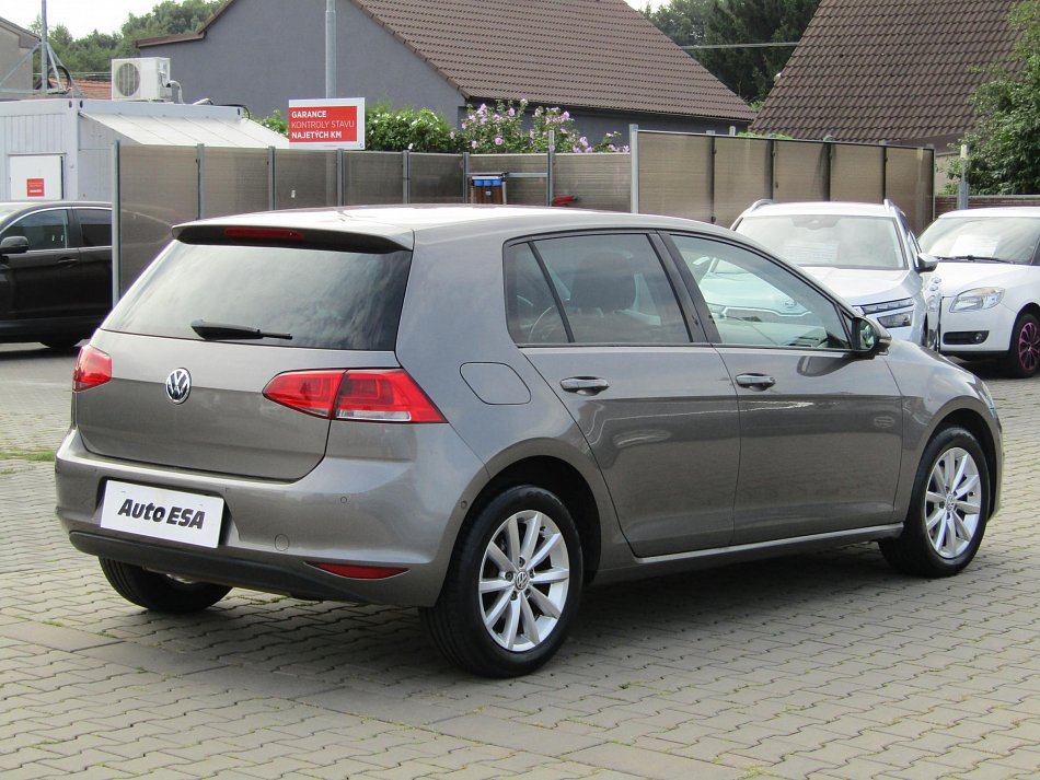 Volkswagen Golf 1.2 TSi 