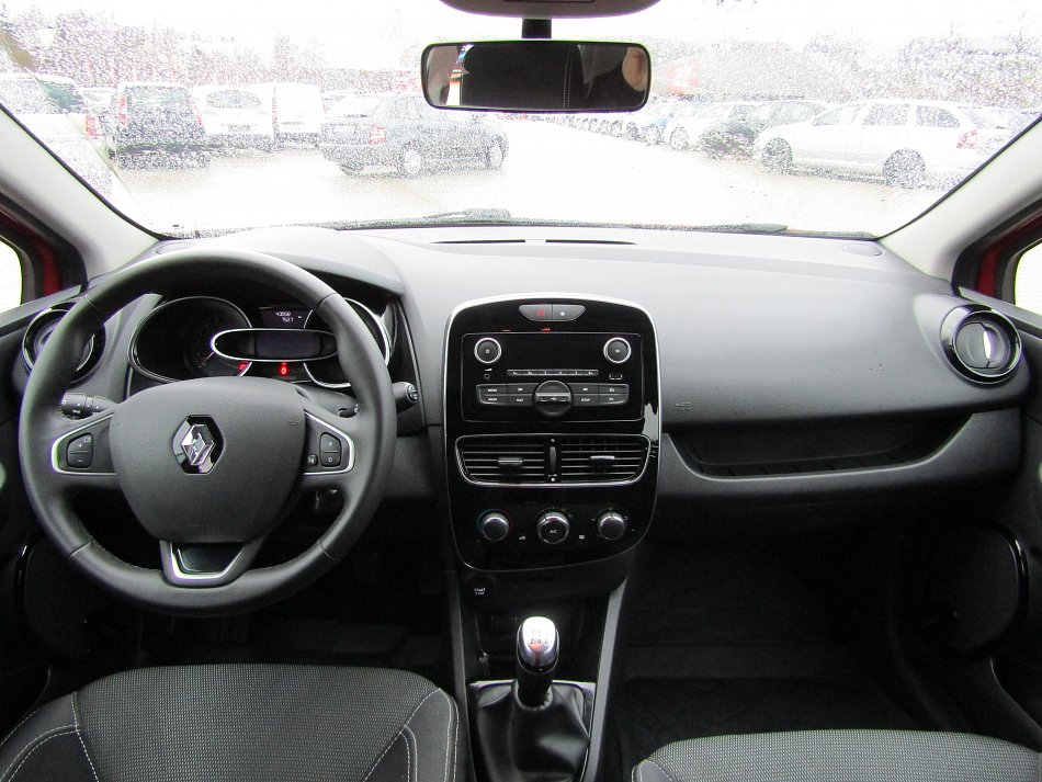 Renault Clio 1.2i 