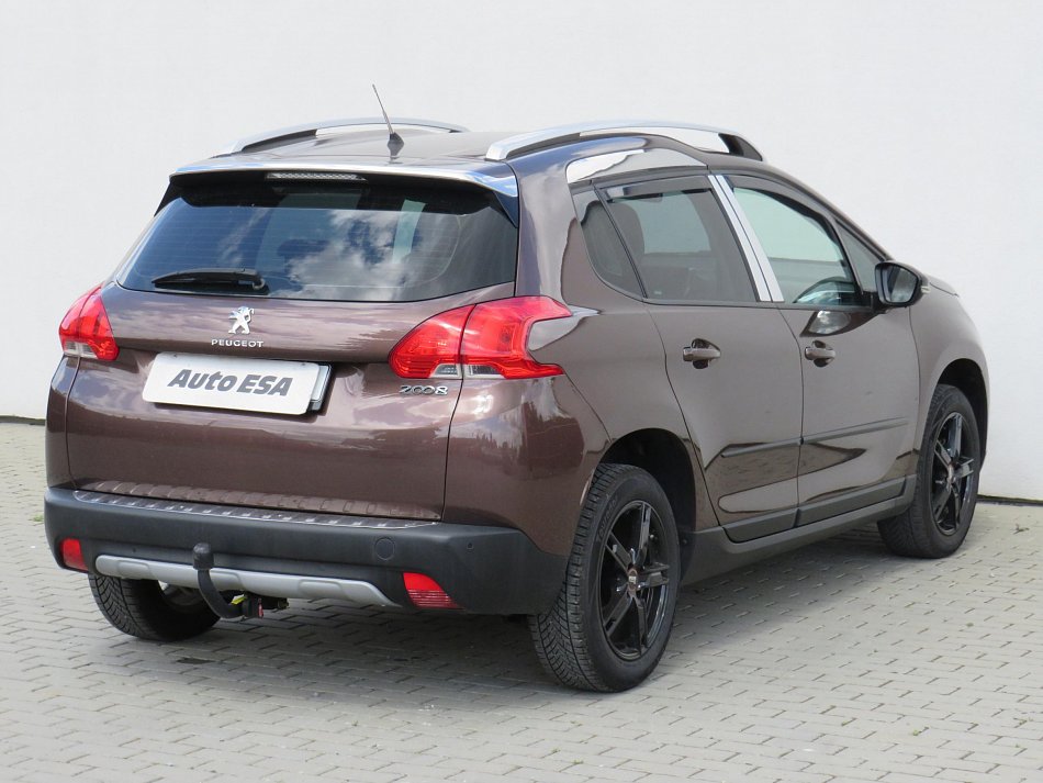 Peugeot 2008 1.2 PT 