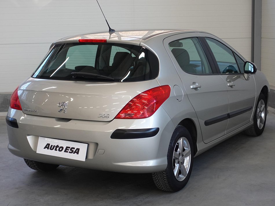 Peugeot 308 1.4i 