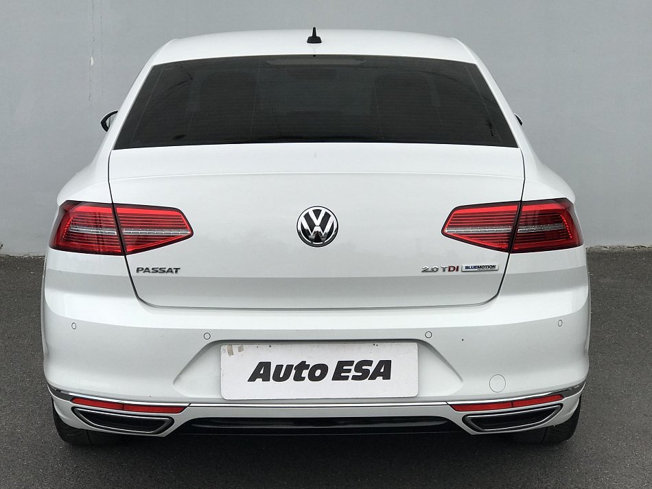 Volkswagen Passat 2.0TDi R-Line