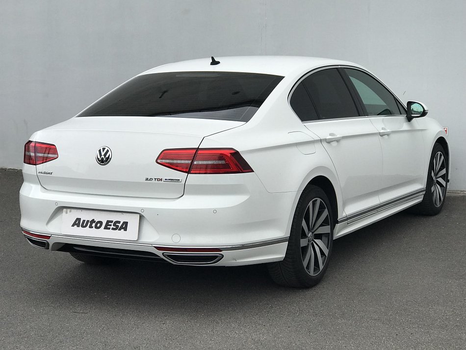 Volkswagen Passat 2.0TDi R-Line