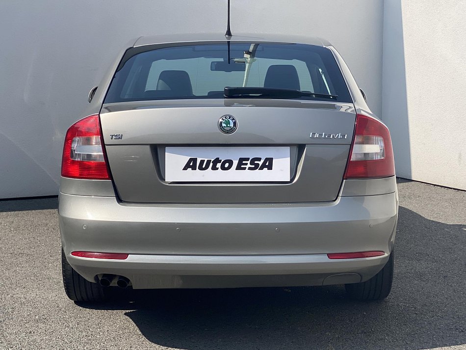 Škoda Octavia II 1.4 TSi Elegance