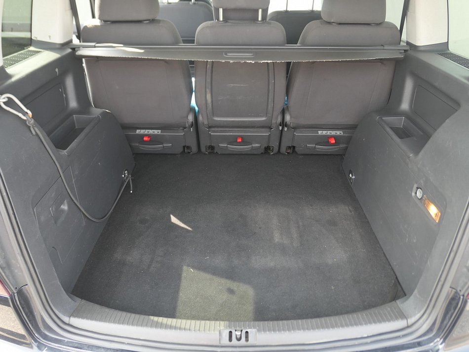 Volkswagen Touran 2.0TDi 