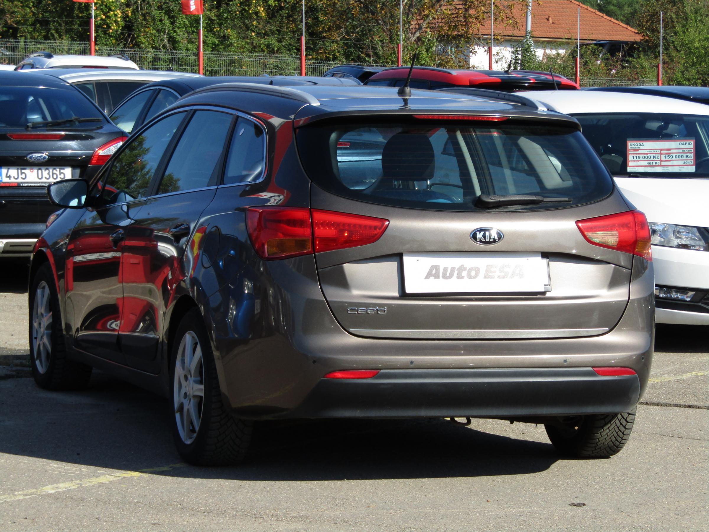 Kia Cee´d, 2013 - pohled č. 6