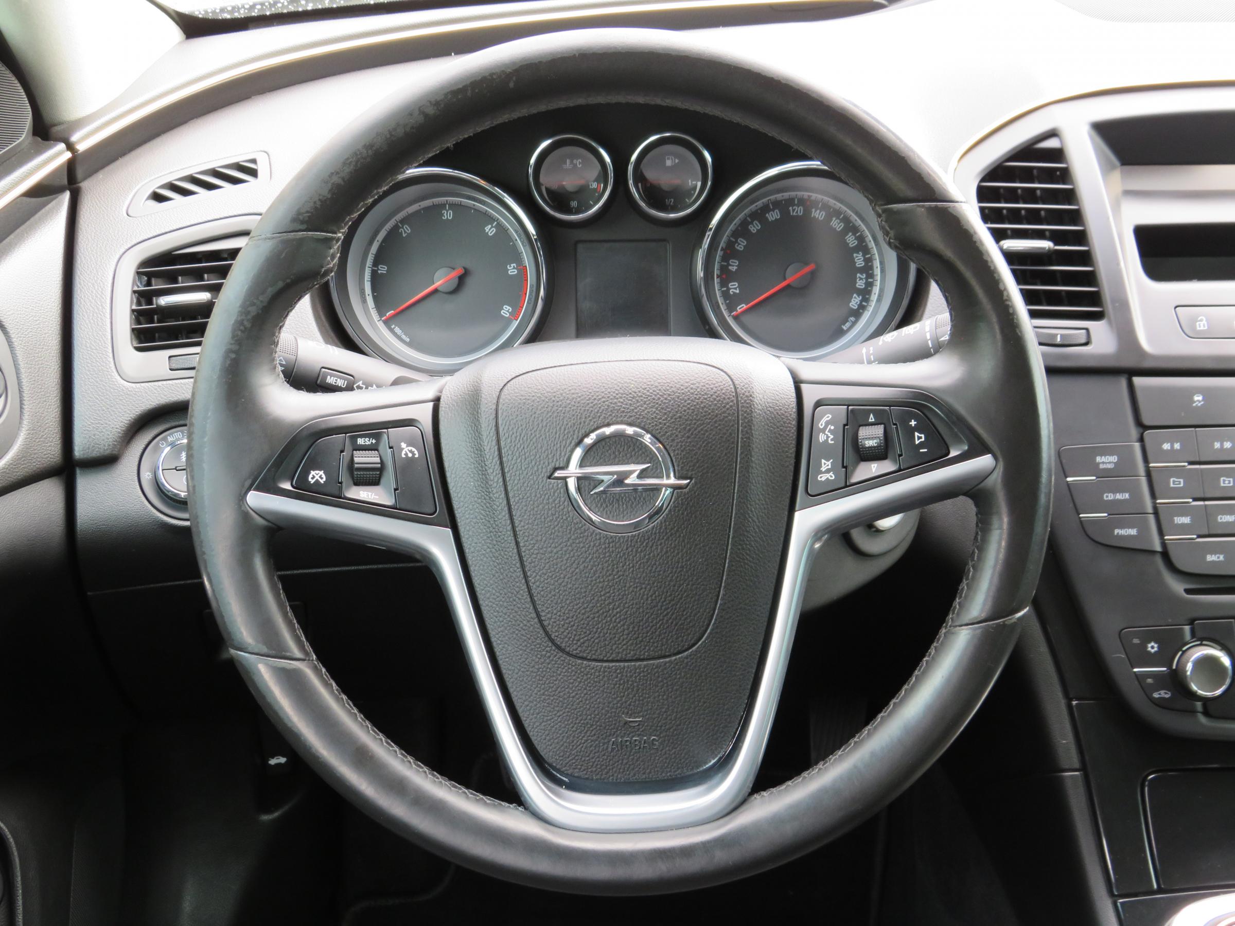 Opel Insignia, 2012 - pohled č. 18