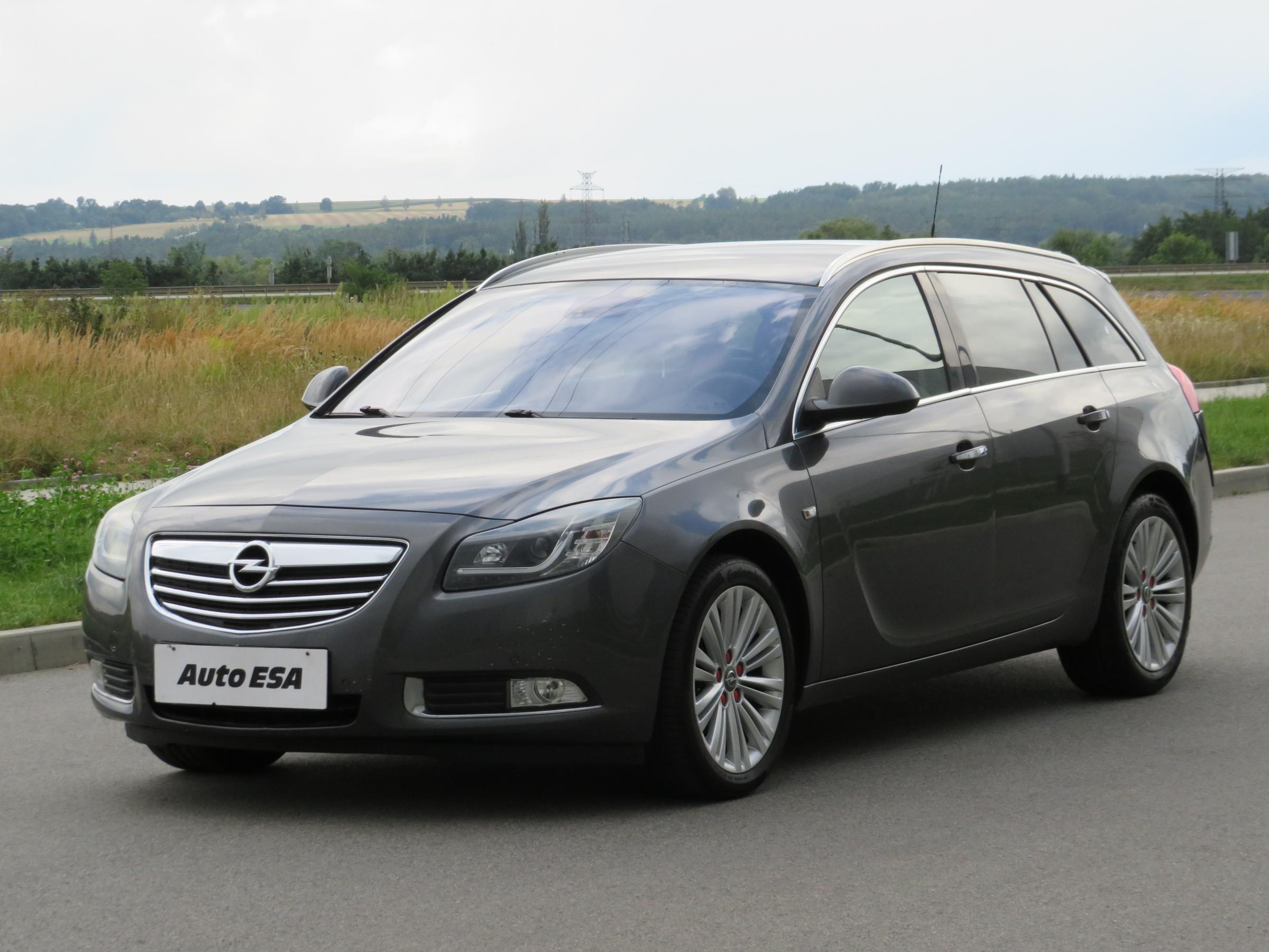 Opel Insignia, 2012 - pohled č. 3