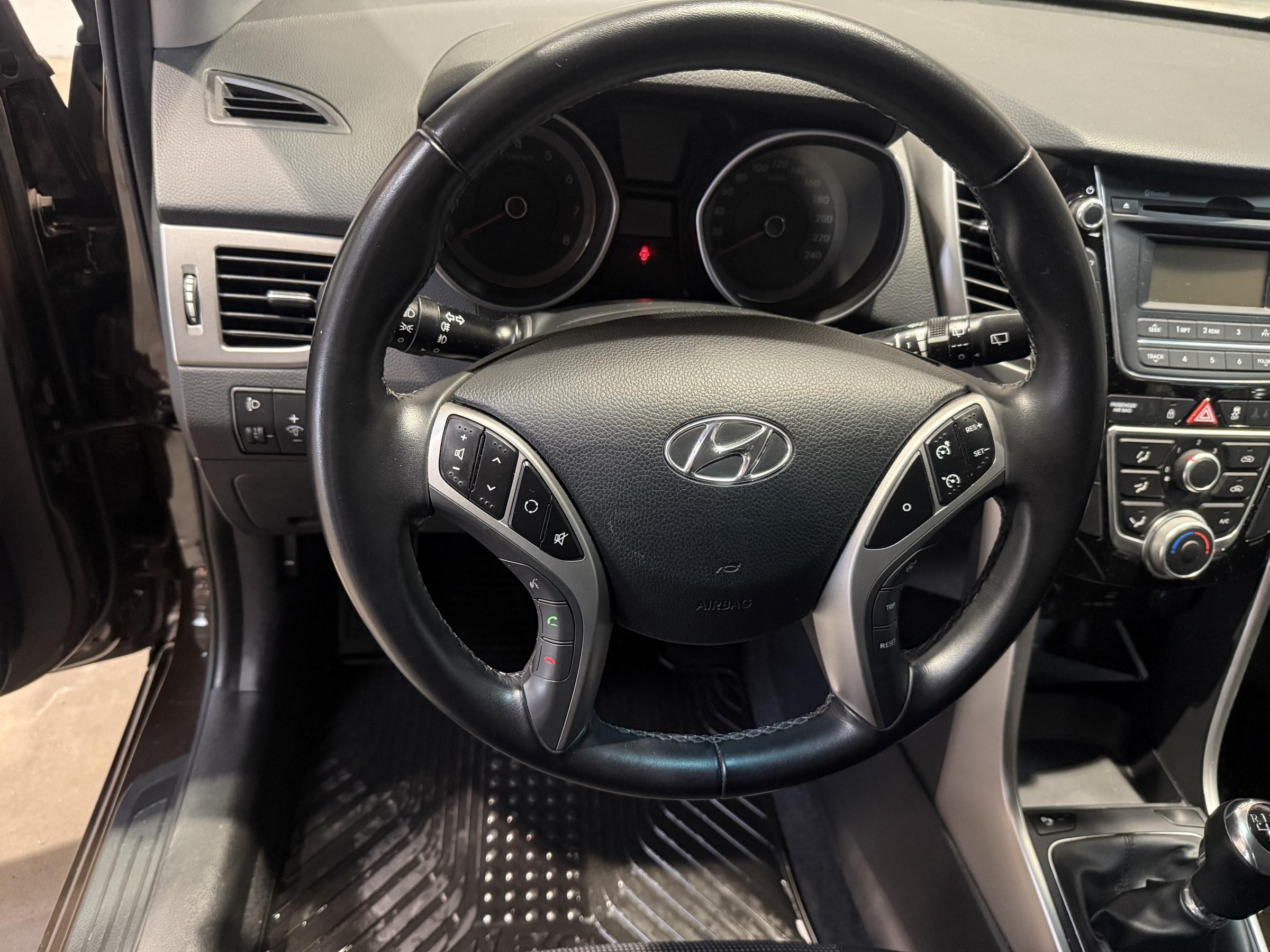 Hyundai i30, 2017 - pohled č. 16