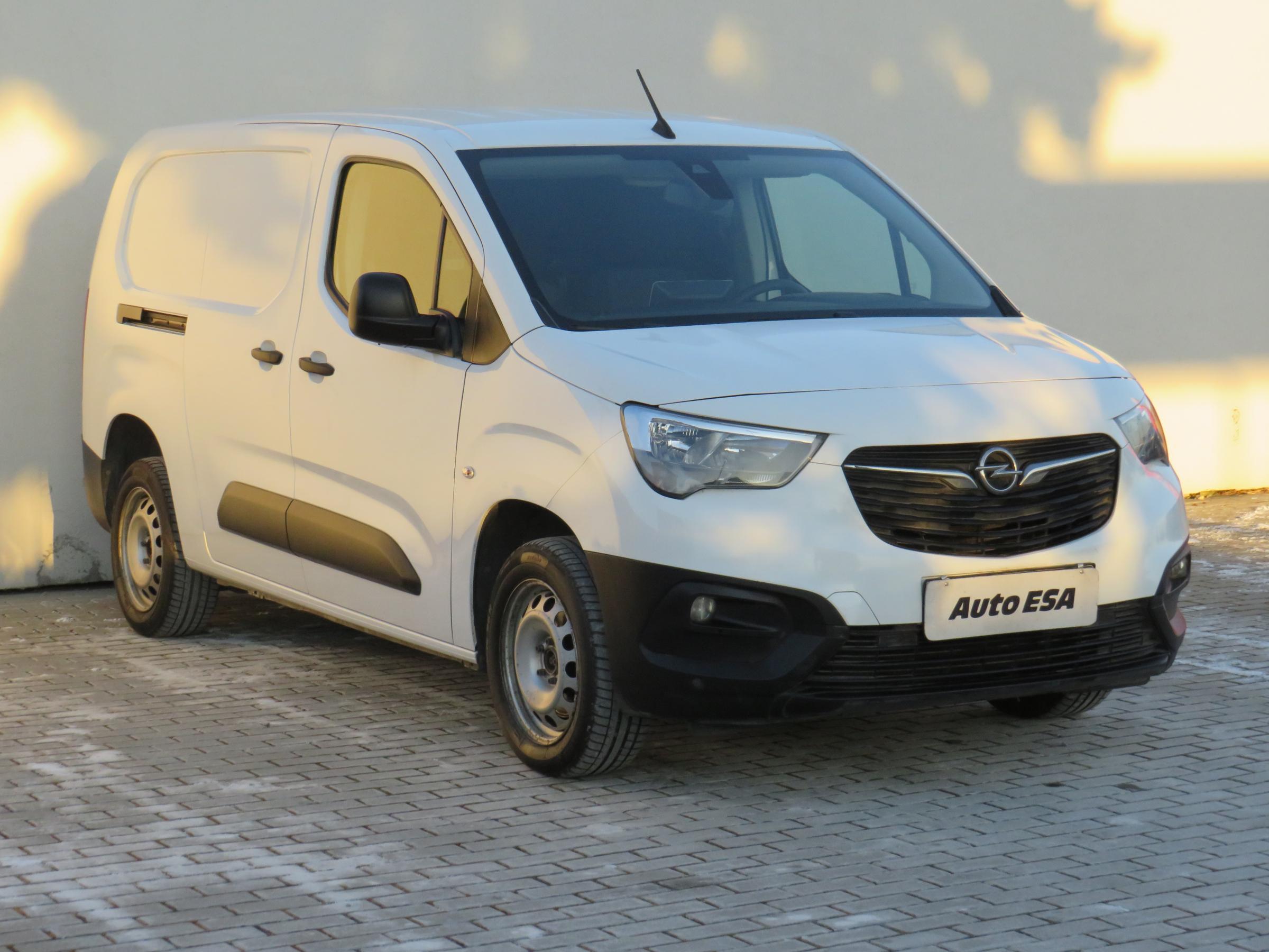 Opel Combo, 2022