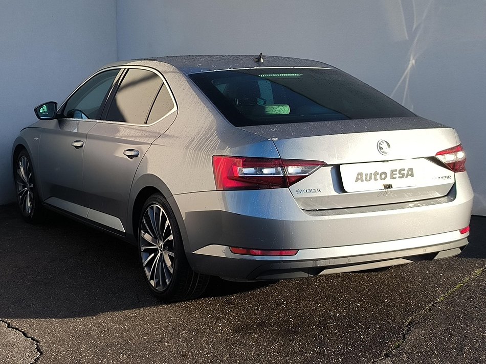 Škoda Superb III 2.0 TSI 