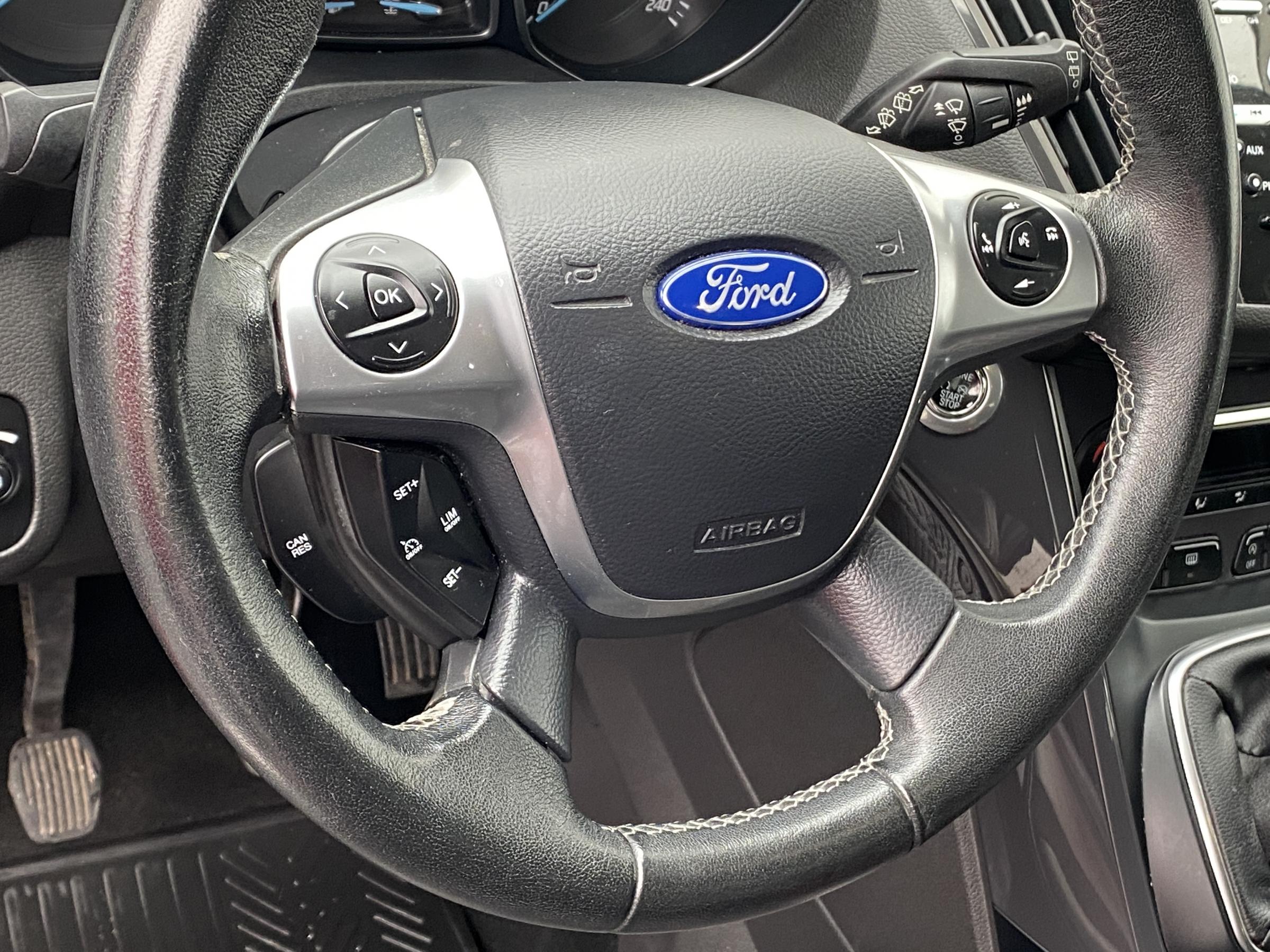 Ford Kuga, 2015 - pohled č. 15