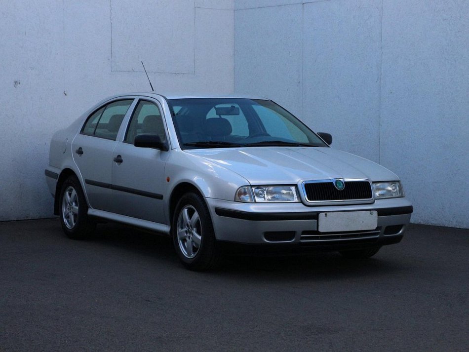 Škoda Octavia 1.6 i 