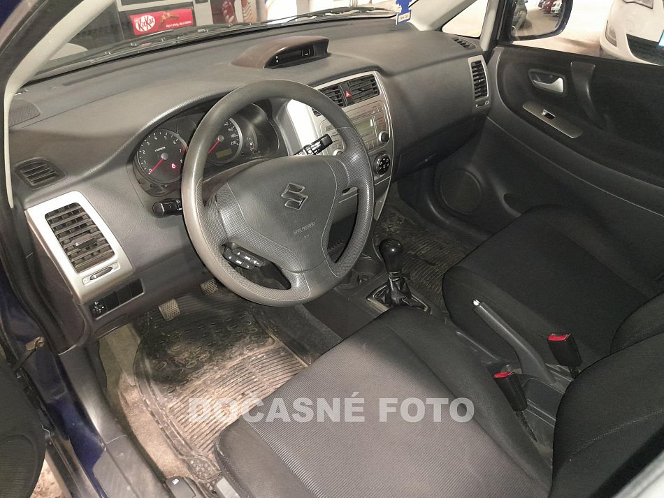 Suzuki Liana 1.6i 