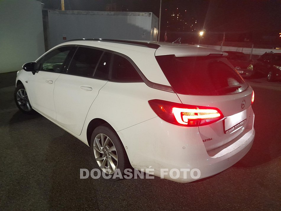 Opel Astra 1.6 CDTi Innovation