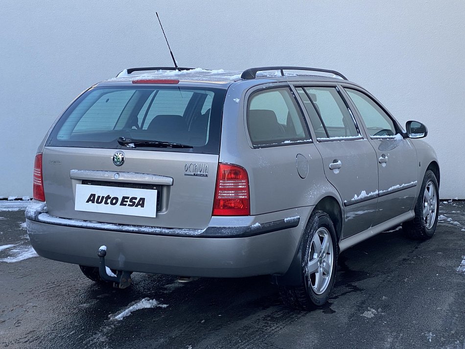 Škoda Octavia 1.6i Tour