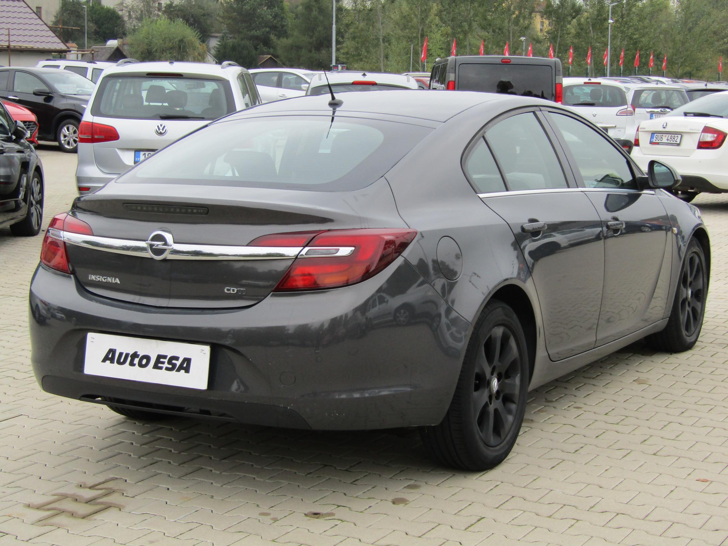 Opel Insignia, 2014 - pohled č. 4