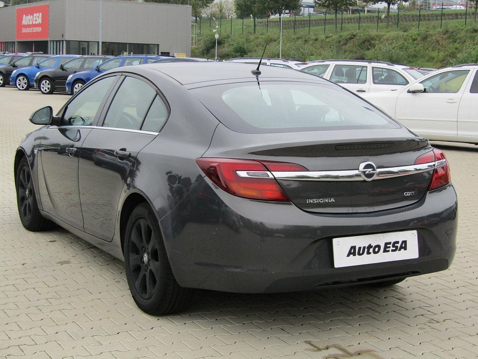 Opel Insignia 2.0CDTi 