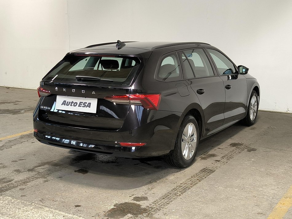 Škoda Octavia IV 2.0 TDi Ambition